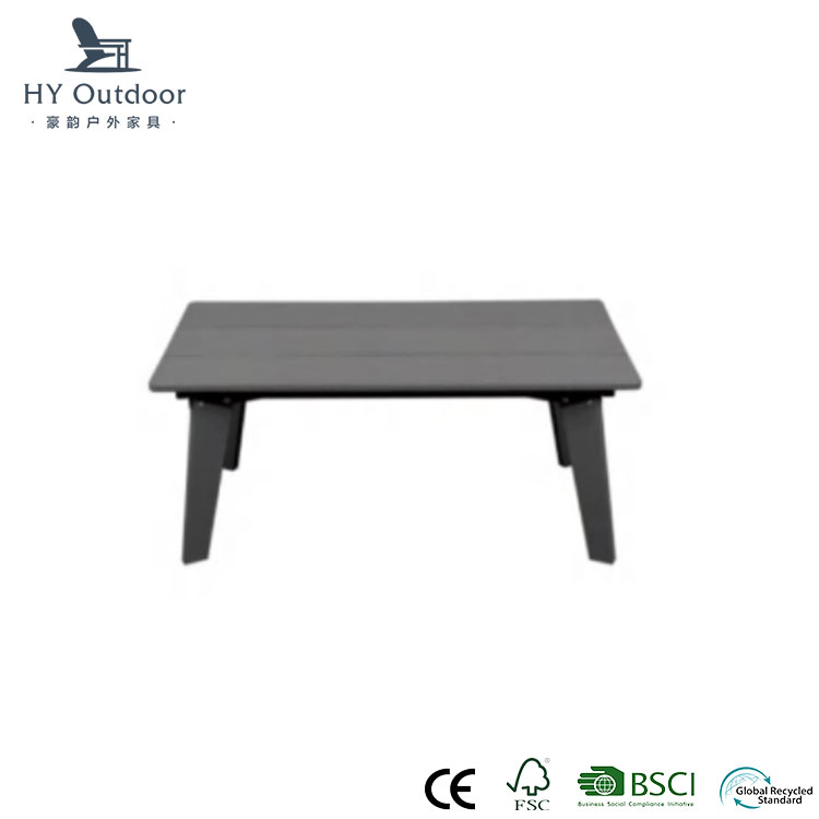 Mesa de café à beira do lago